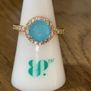 Elegant Gold and Blue Stone Ring